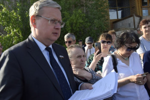 Если женщин мало в политике, в психушках и на ток-шоу - это забота, а не дискриминация