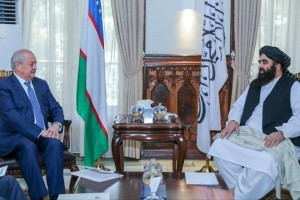 Ахиллесова пята Узбекистана //  Будут раздавать паспорта РФ грузовыми машинами?