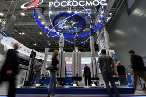 “Роскосмосу” разрешат размещать рекламу на ракетах и спутниках: «Прокладки, надеюсь, мы не увидим».