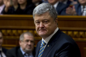 Экс-президент Украины ищет поддержку: кто же поможет Порошенко?