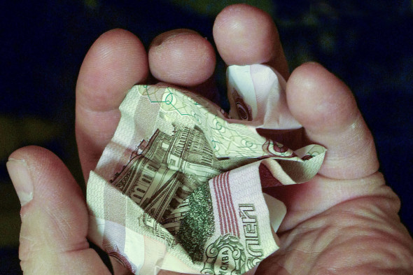 Коронабесие раздавило платежный баланс РФ: впереди валютный и политический шок