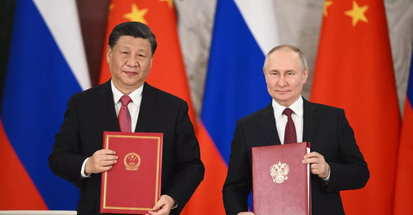 Си Цзиньпин подал Владимиру Путину незамеченный сигнал о «совместном выживании»